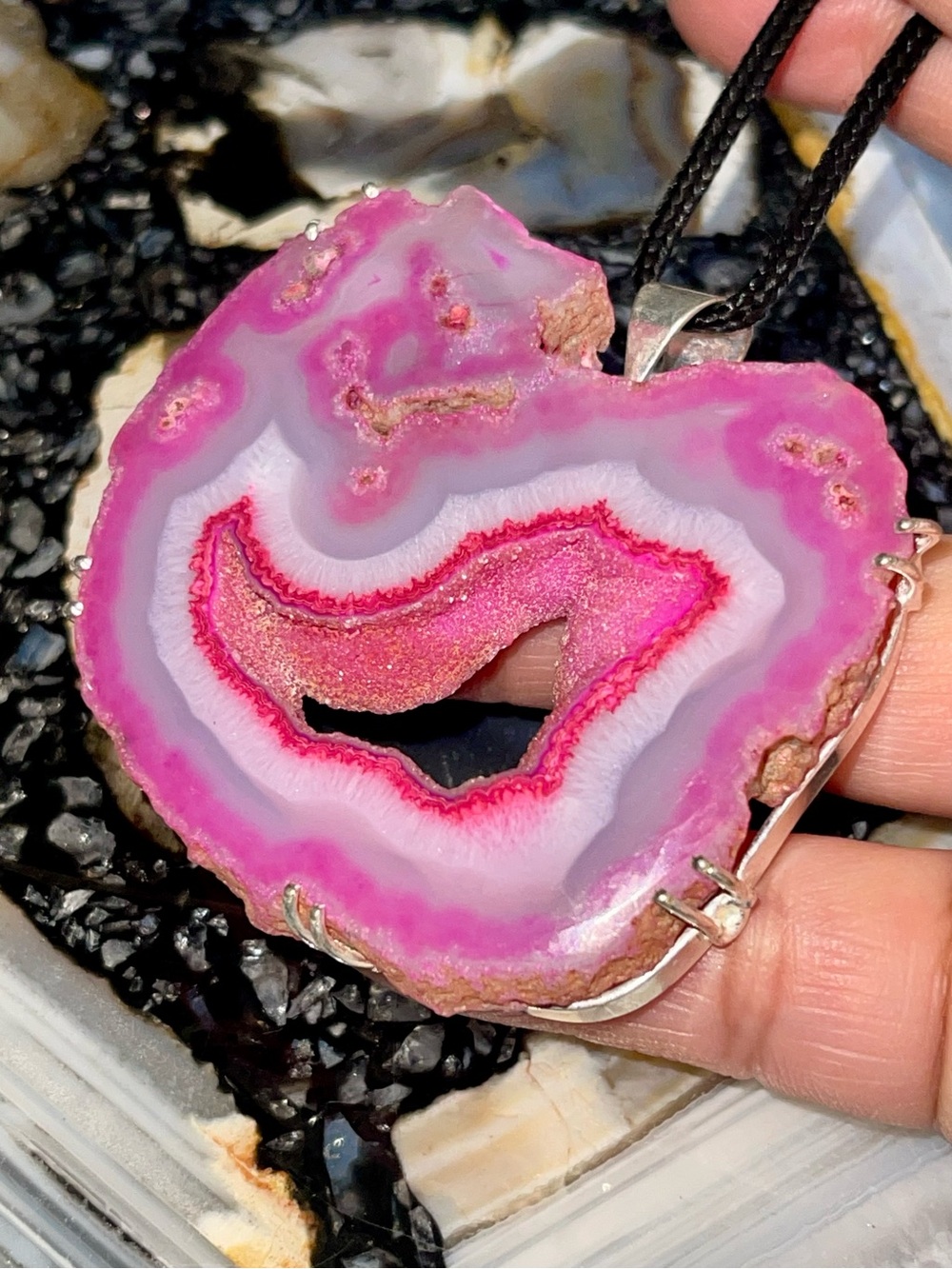 Jumbo Vibrant Pink Agate Geode Slice Drusy  Pendant 2 1/4”x2 1/4” - Picture 8 of 17